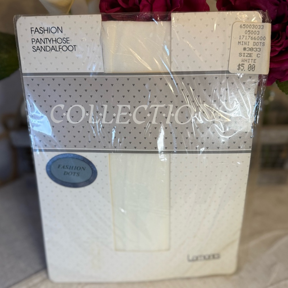 Lamonts Vintage Pantyhose‎ White Size C Mini Dots. Sandalfoot PNW